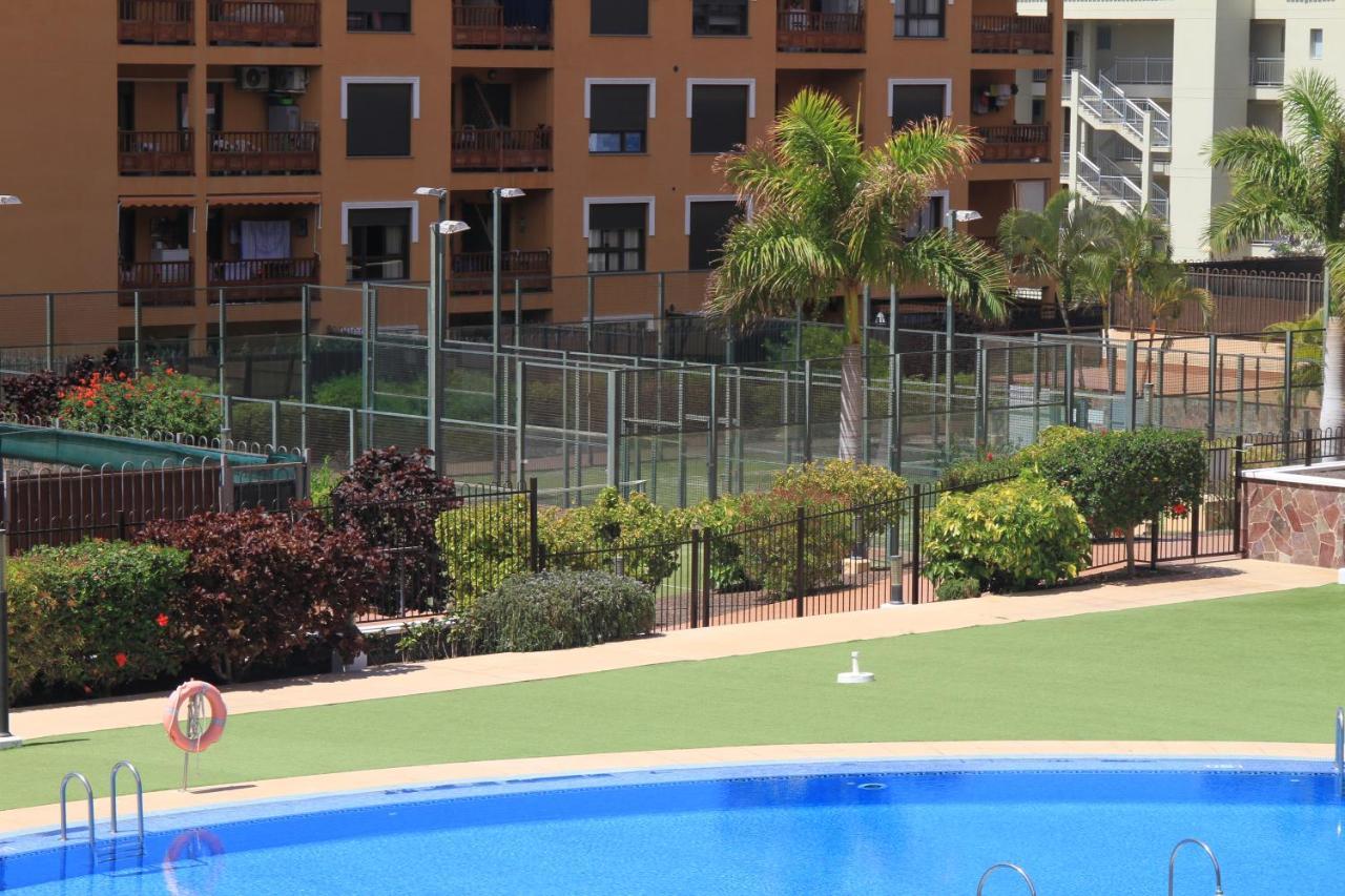 Spacious Apartment With Large Private Garden In Palm Mar Buitenkant foto